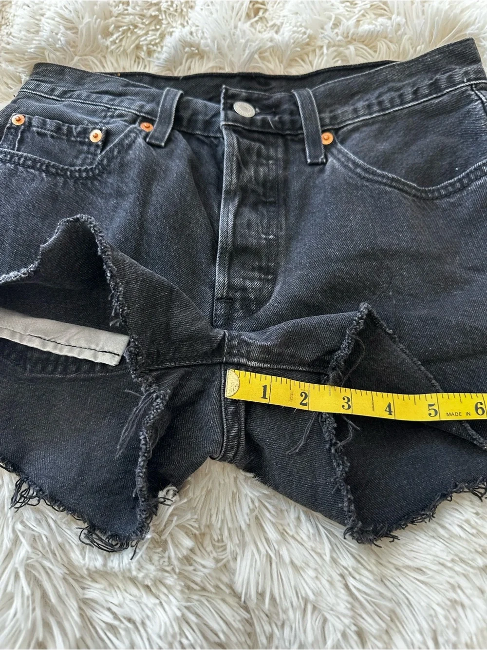 LEVI’S 501 Original Black Cutoff Denim Shorts High Rise Raw Hem Women’s 27